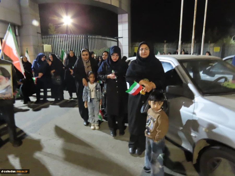 دانشگاهیان دانشگاه ملی مهارت واحد استانی سیستان و بلوچستان با حضور گسترده در اجتماع و راهپیمایی، با رهبر انقلاب تجدید بیعت کردند. 4